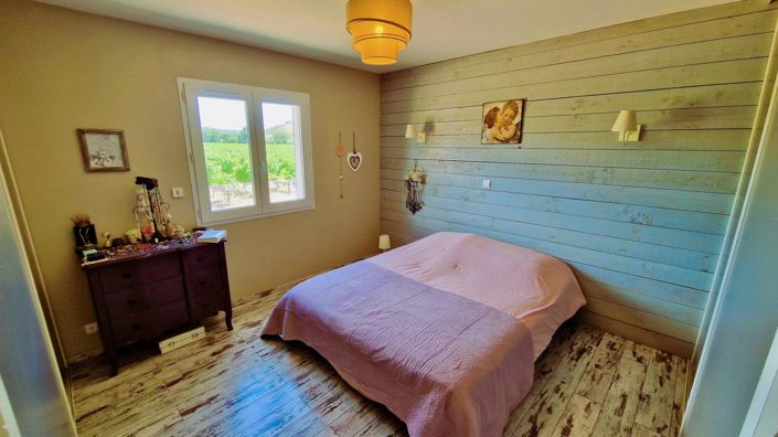 Image No.11-4 Bed House for sale