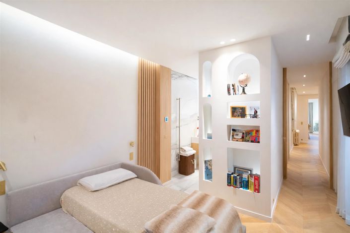 Image No.38-4 Bed Apartment for sale