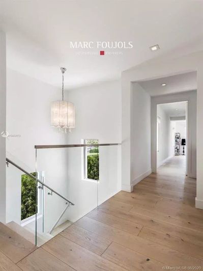 Image No.9-4 Bed House for sale