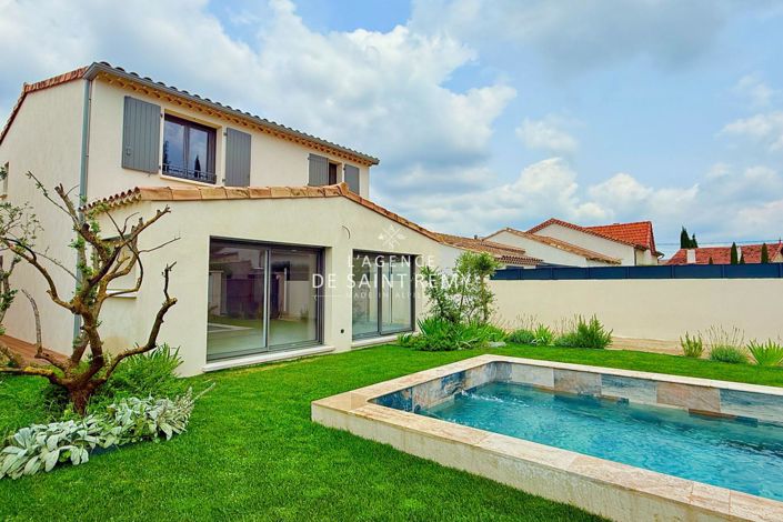 Image No.1-4 Bed Property for sale