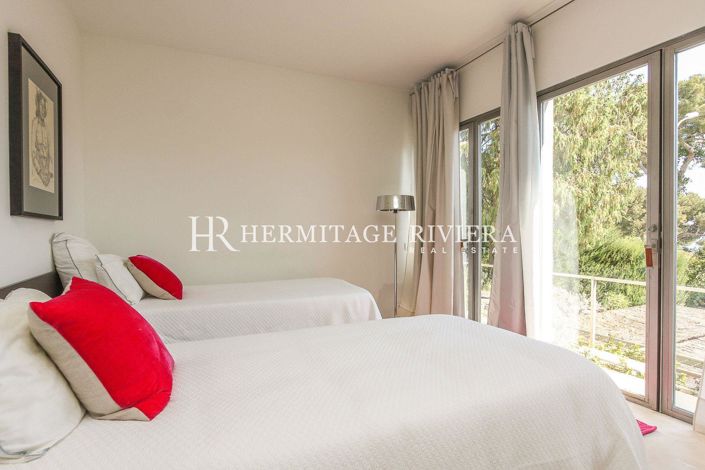 Image No.21-5 Bed House for sale