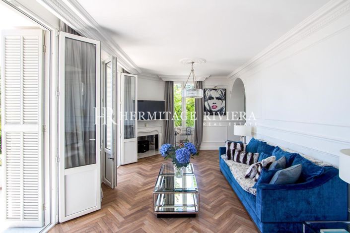 Image No.8-6 Bed House for sale