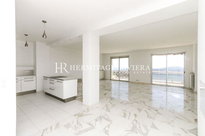 Image No.9-3 Bed Apartment for sale