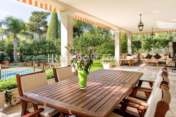 Image No.8-6 Bed House for sale