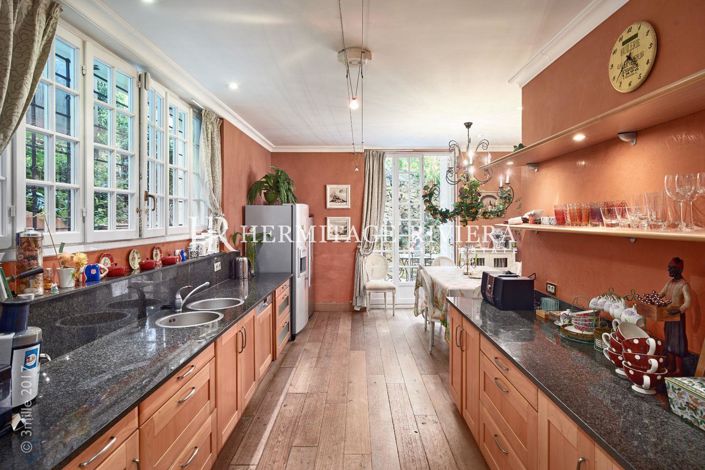 Image No.11-6 Bed House for sale