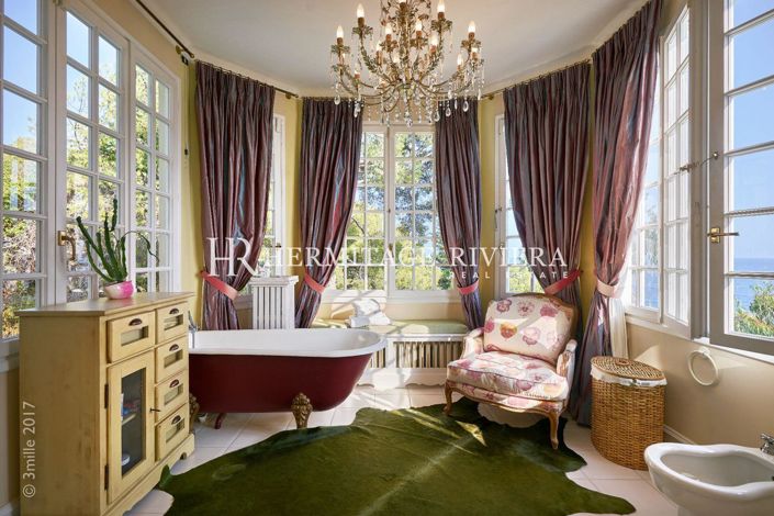 Image No.20-6 Bed House for sale