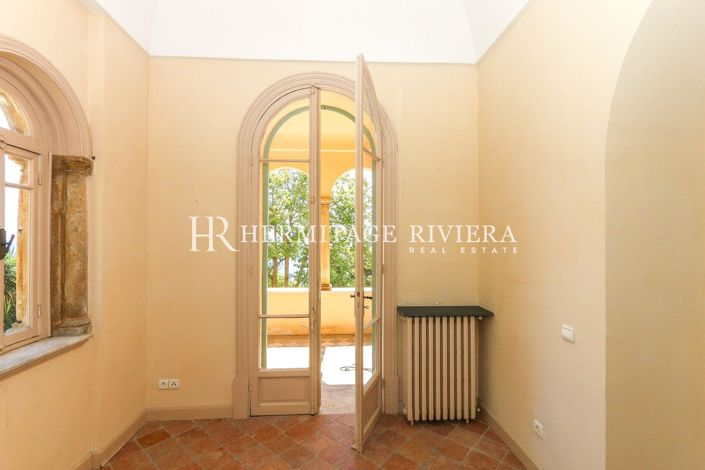 Image No.16-7 Bed House for sale