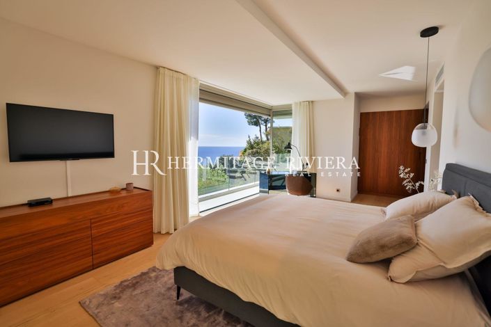 Image No.24-6 Bed House for sale