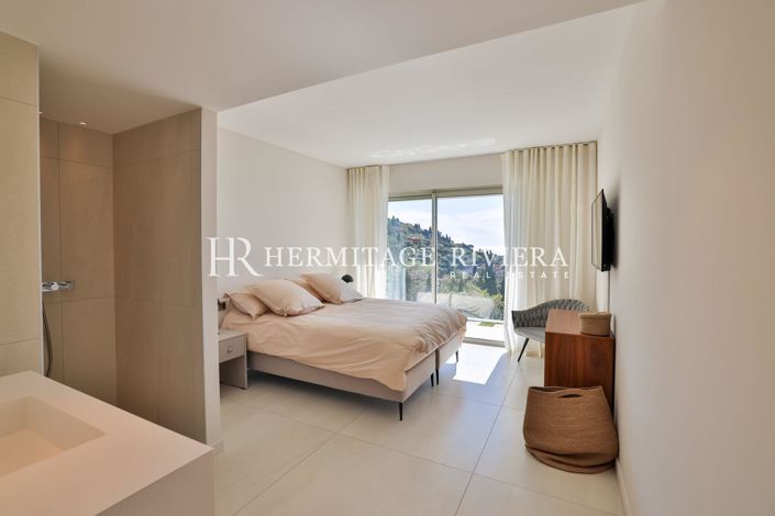 Image No.29-6 Bed House for sale