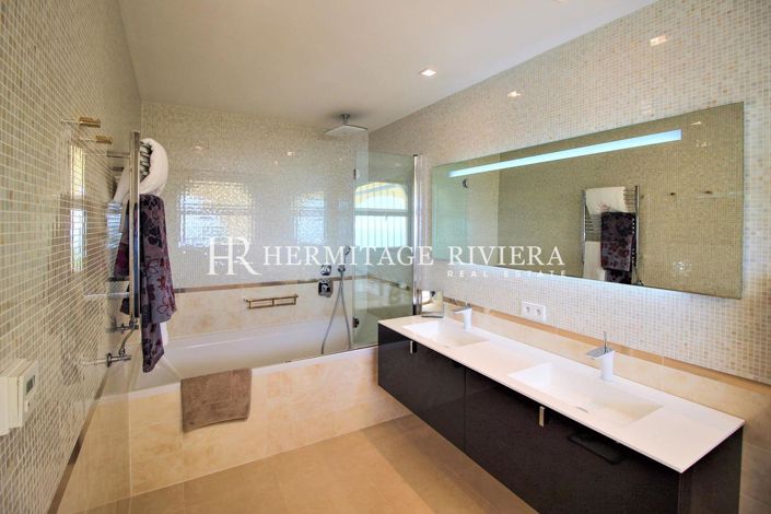 Image No.9-Maison de 4 chambres à vendre à Villefranche-sur-Mer