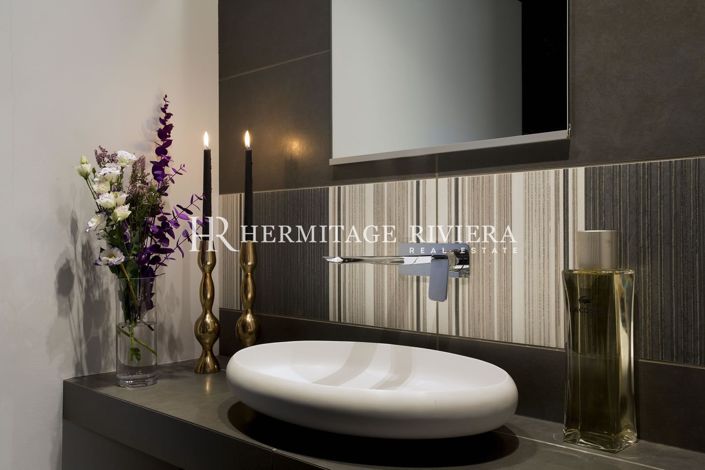 Image No.15-8 Bed House for sale