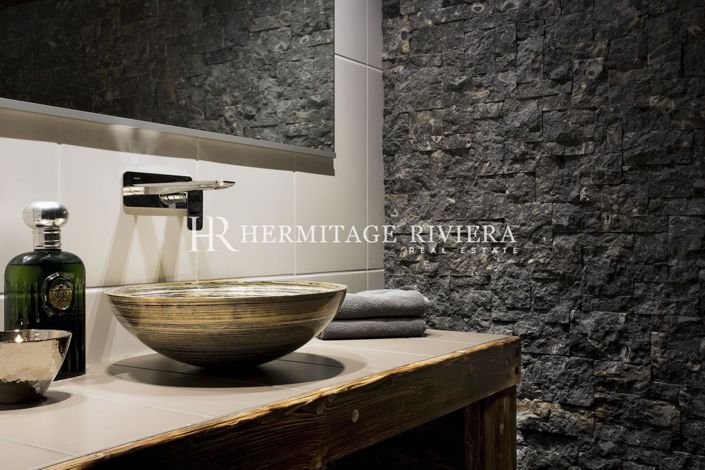 Image No.16-8 Bed House for sale