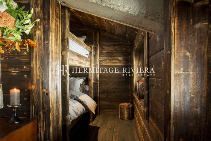 Image No.21-8 Bed House for sale