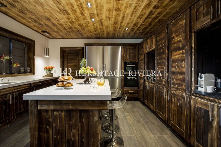 Image No.7-8 Bed House for sale