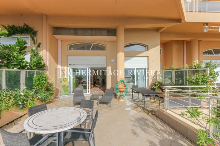 Image No.2-Appartement de 2 chambres à vendre à Beausoleil