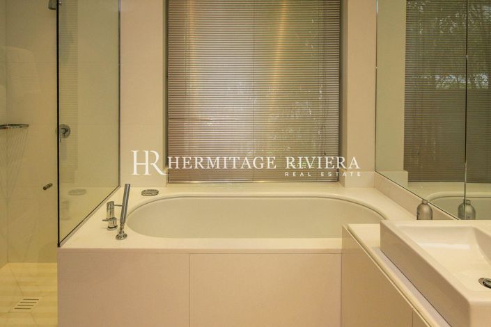 Image No.15-4 Bed House for sale