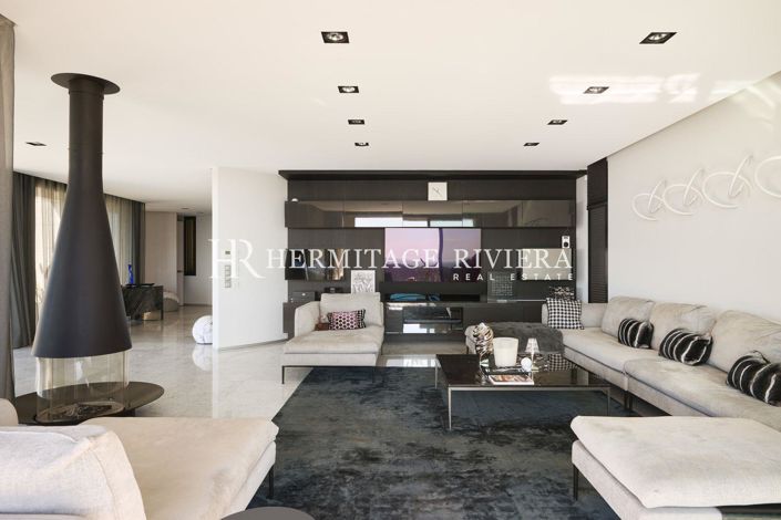 Image No.10-4 Bed House for sale