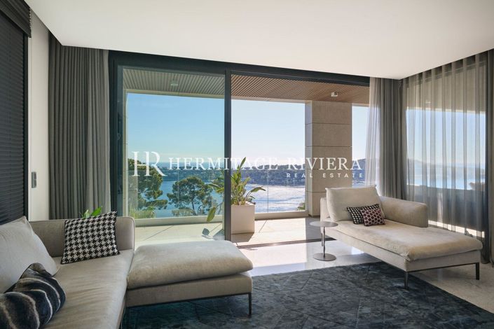 Image No.13-4 Bed House for sale