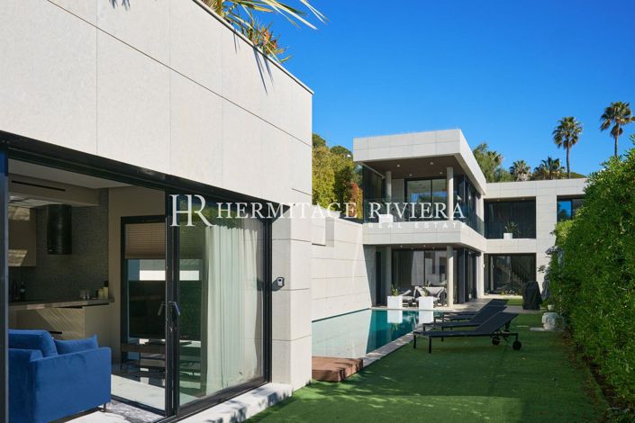 Image No.29-4 Bed House for sale