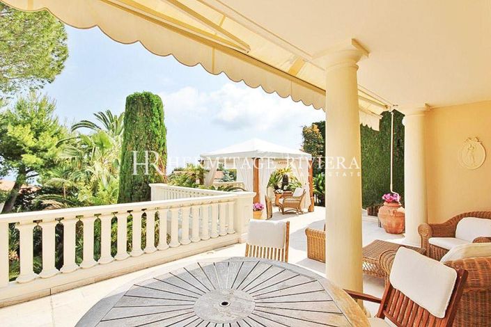 Image No.1-9 Bed House for sale
