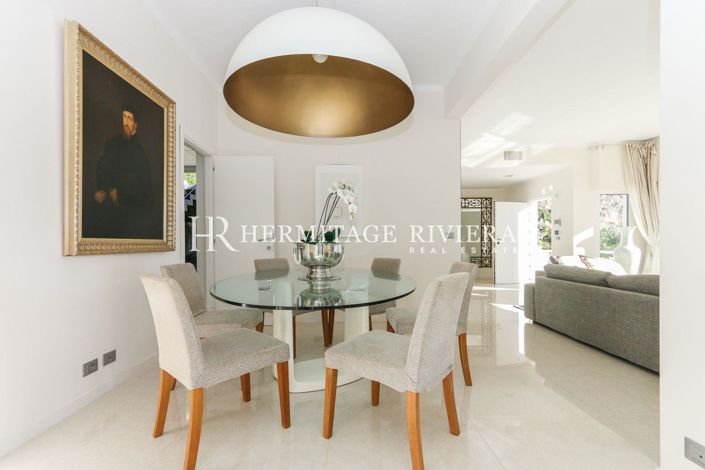 Image No.18-4 Bed House for sale