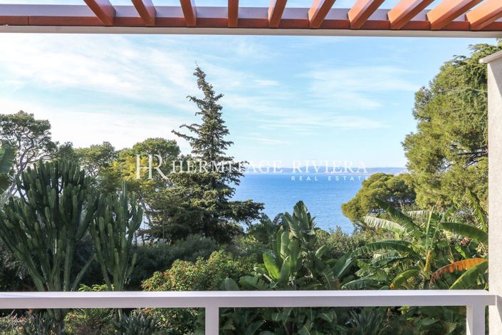 Image No.22-5 Bed Property for sale