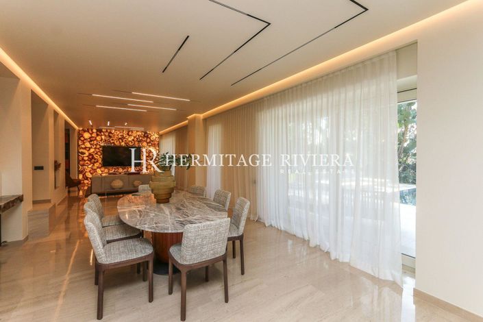 Image No.7-5 Bed Property for sale