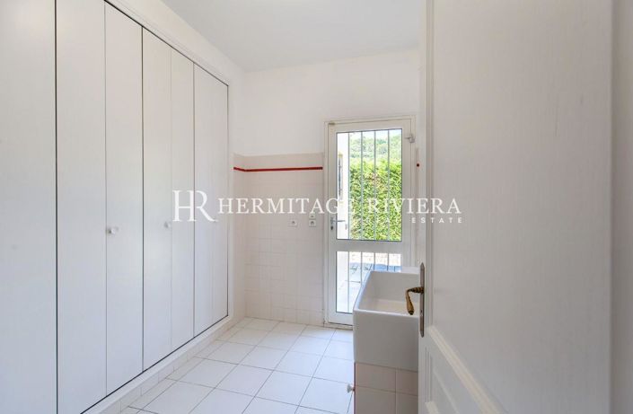 Image No.16-5 Bed House for sale