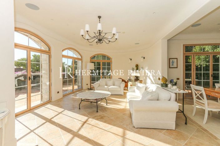 Image No.11-4 Bed House for sale