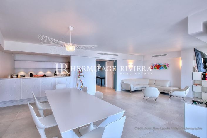 Image No.10-3 Bed Apartment for sale