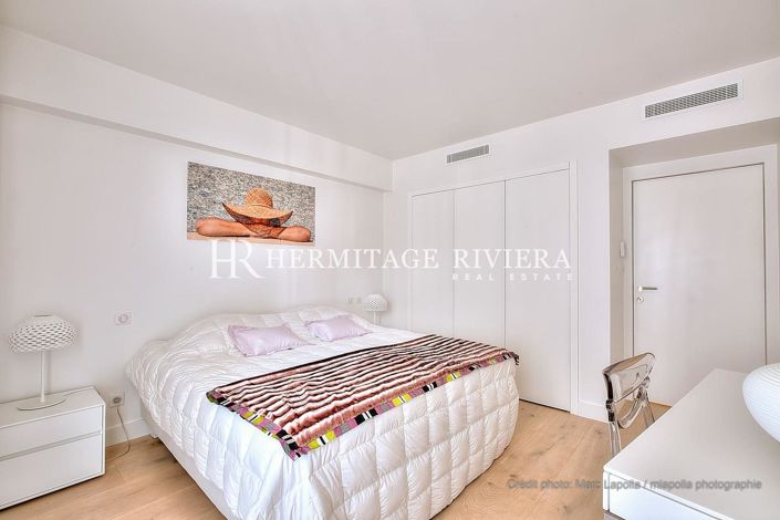 Image No.21-3 Bed Apartment for sale