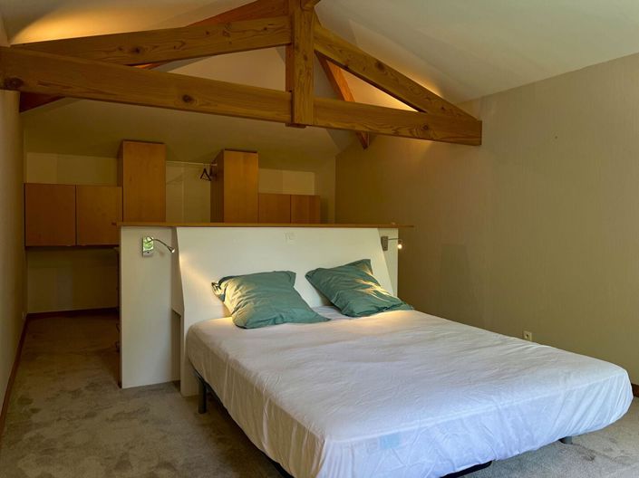 Image No.10-4 Bed House for sale