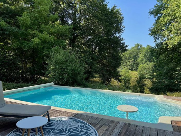 Image No.6-4 Bed House for sale