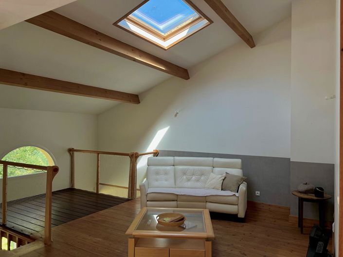 Image No.7-4 Bed House for sale