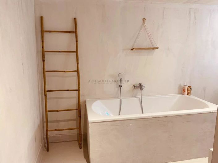 Image No.14-House for sale