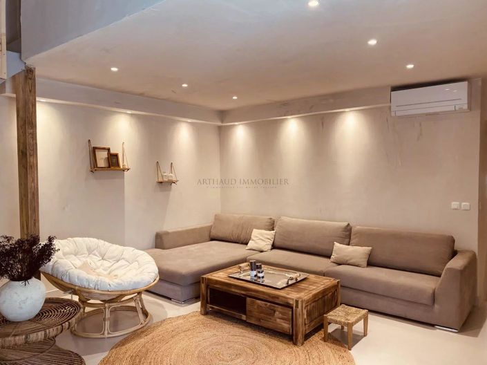 Image No.6-House for sale