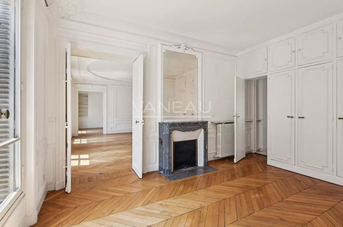 Image No.10-5 Bed Apartment for sale