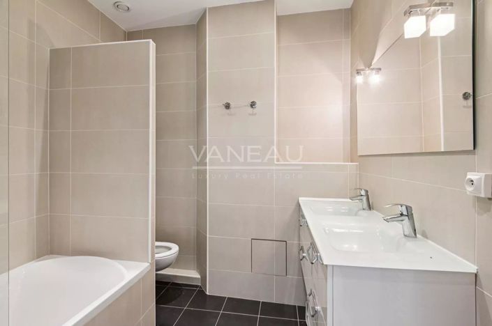 Image No.11-5 Bed Apartment for sale