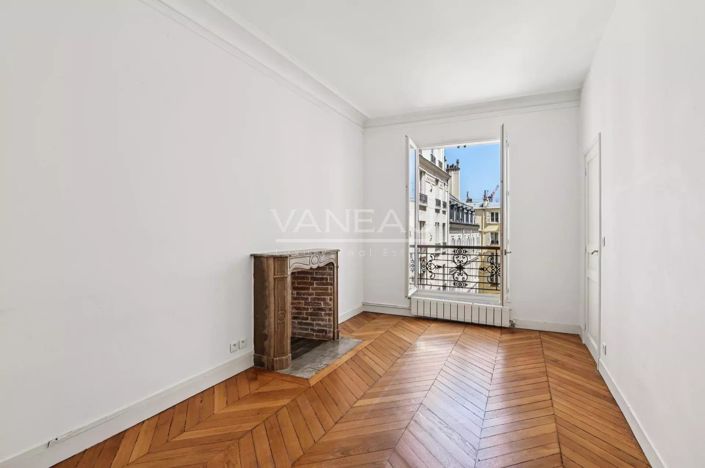 Image No.12-5 Bed Apartment for sale