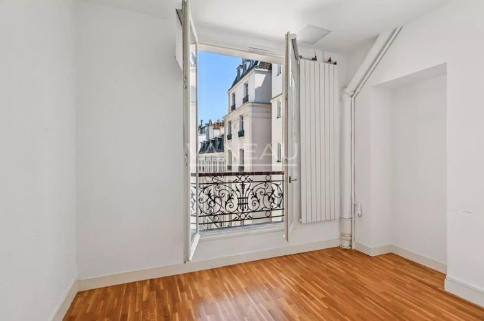 Image No.15-5 Bed Apartment for sale