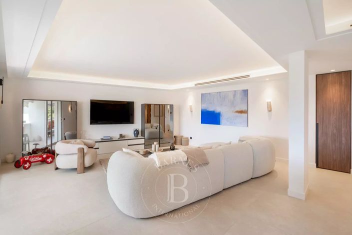 Image No.16-4 Bed Apartment for sale