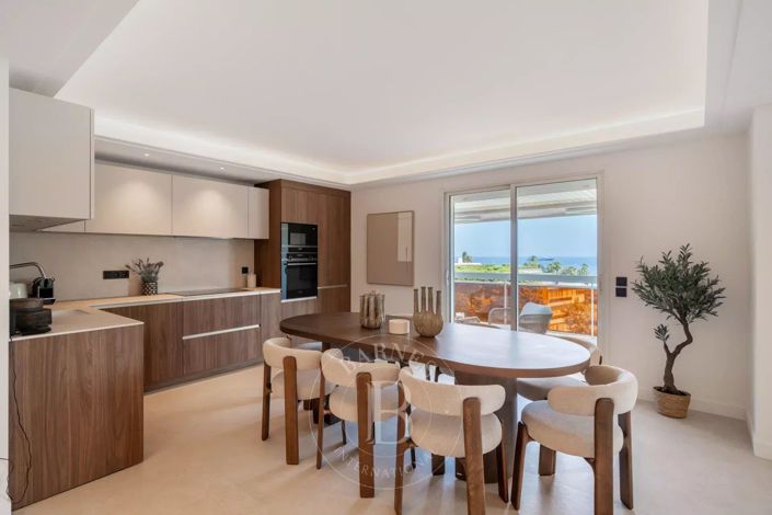 Image No.2-4 Bed Apartment for sale