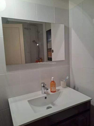 Image No.15-4 Bed House for sale