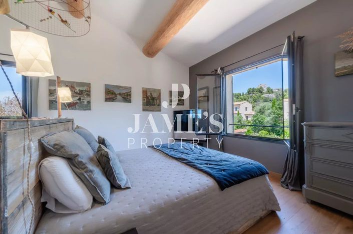 Image No.13-4 Bed House for sale