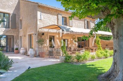 Maison de 6 chambres à vendre à Paradou