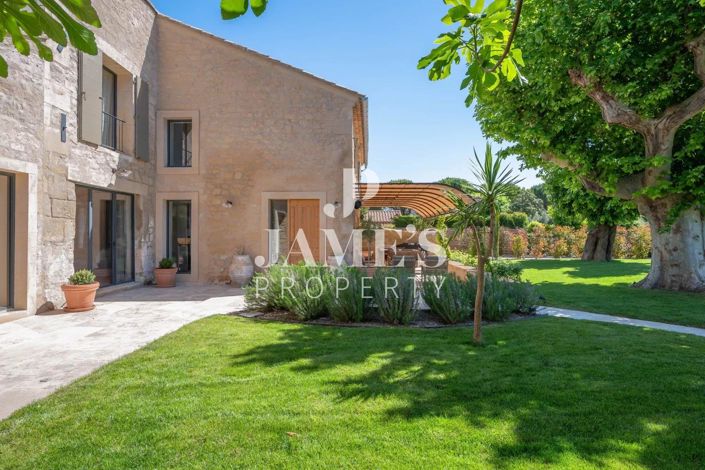 Image No.3-6 Bed House for sale