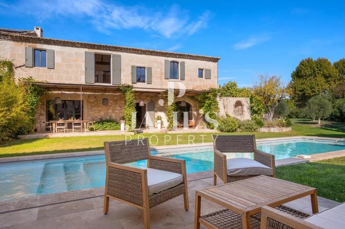 Image No.1-5 Bed House for sale