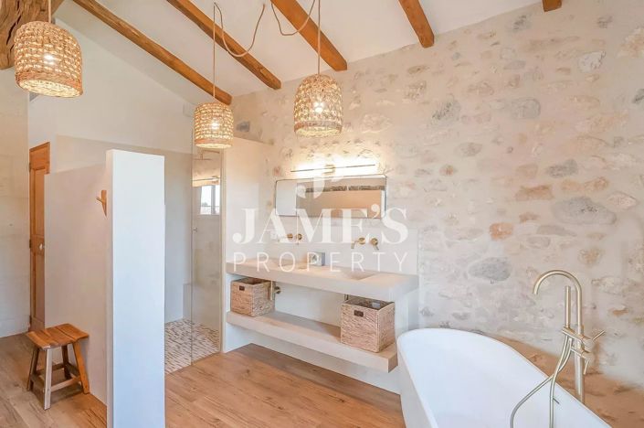 Image No.10-5 Bed House for sale