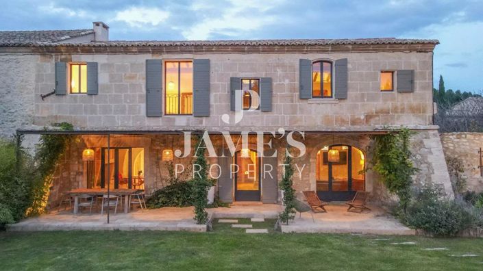 Image No.2-5 Bed House for sale