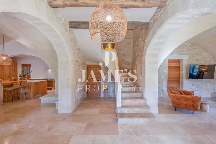 Image No.5-5 Bed House for sale